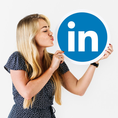 Załóż profil na Linkedin i promuj swoją firmę wśród specjalistów z całego świata